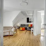 Awesome In With Wifi 度假居